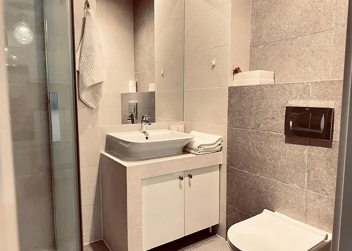 Elegancki Hotelowy - 2 Apartment Warsaw