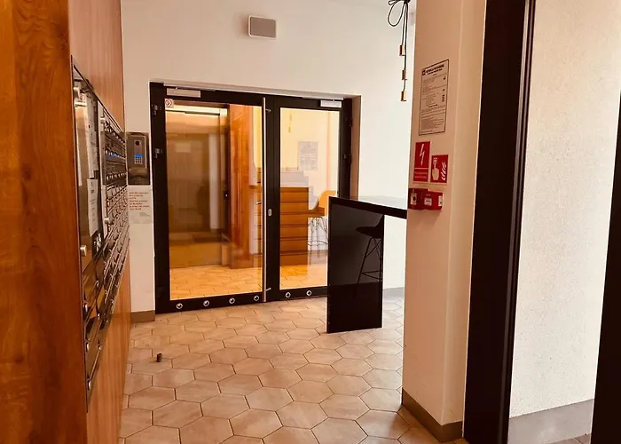 Elegancki Hotelowy - 2 Apartment *